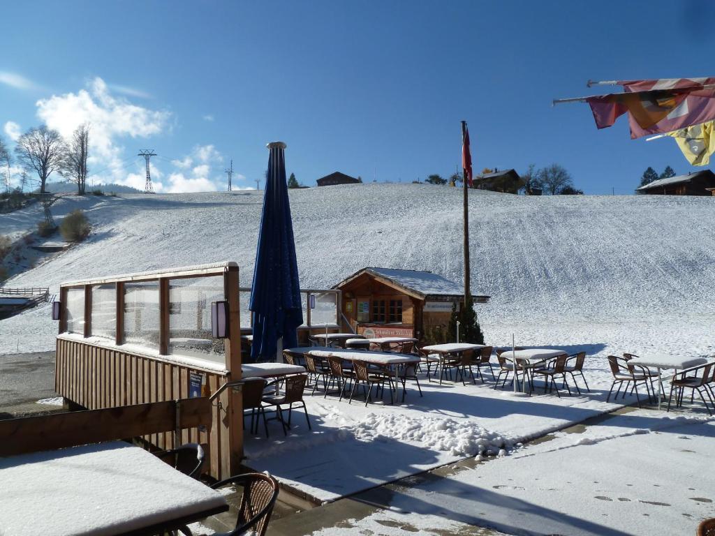 Gasthof Derby Hotel Zweisimmen Room photo